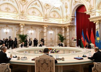 İlham Əliyev Düşənbədə MDB Dövlət Başçıları Şurasının məhdud tərkibdə iclasında çıxış edib