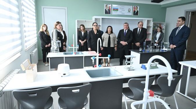 Xətai rayonunda Heydər Əliyev Fondu tərəfindən yeni məktəb binası istifadəyə verilib