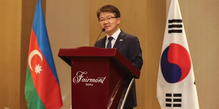 Cənab Səfir Kımqu Kanq diplomatiyada mədəniyyətin rolundan