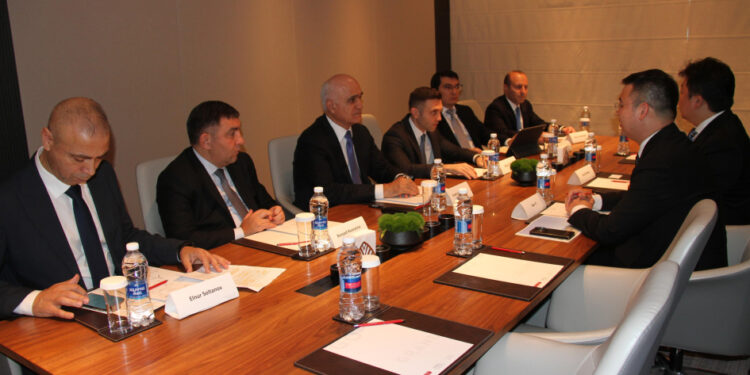 Baş nazirin müavini: Çin şirkətləri Azərbaycandakı əlverişli biznes və sərmayə mühitindən yararlanır