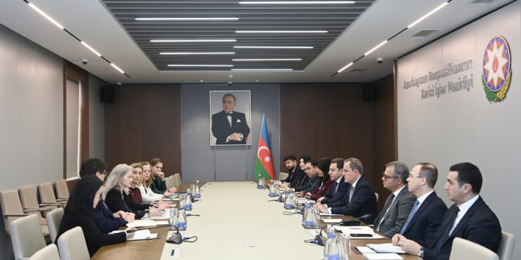 Ceyhun Bayramov ABŞ Dövlət katibinin müavini ilə görüşüb