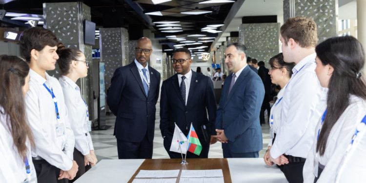 Ruandanın və Zimbabvenin yüksəksəviyyəli rəsmiləri “ASAN xidmət”də