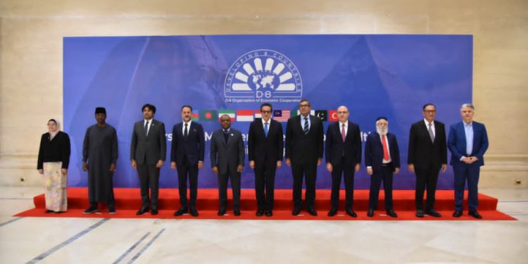 Azərbaycan Qahirədə D8 qrupunun səhiyyə nazirlərinin konfransında təmsil olunub