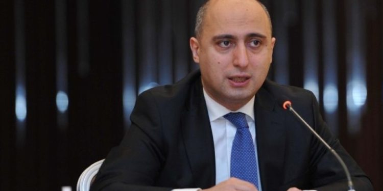 Emin Əmrullayev: 20 min tam ştat müəllim vəzifəsi yaradılacaq