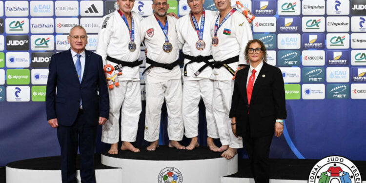 Azərbaycanın veteran cüdoçusu üçqat dünya çempionu olub