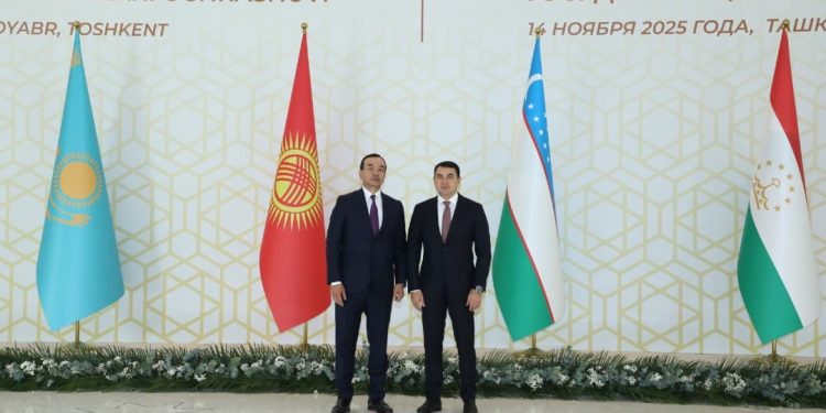 Adil Kərimli Daşkənddə Nazirlər Konfransında çıxış edib