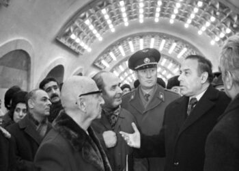 Bu gün metropoliten işçilərinin peşə bayramıdır