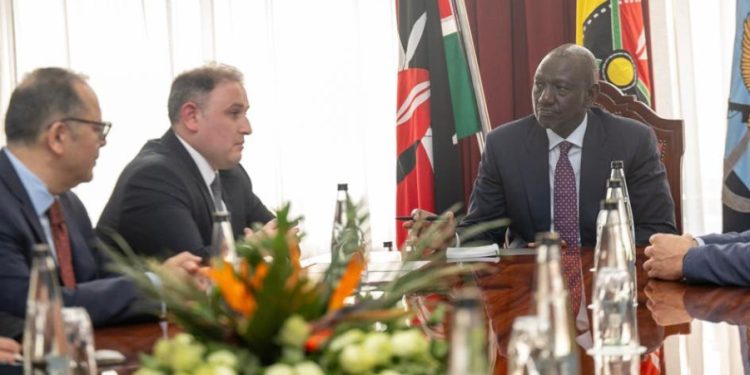 Azərbaycanın müdafiə sənayesi naziri Keniya Prezidenti ilə görüşüb