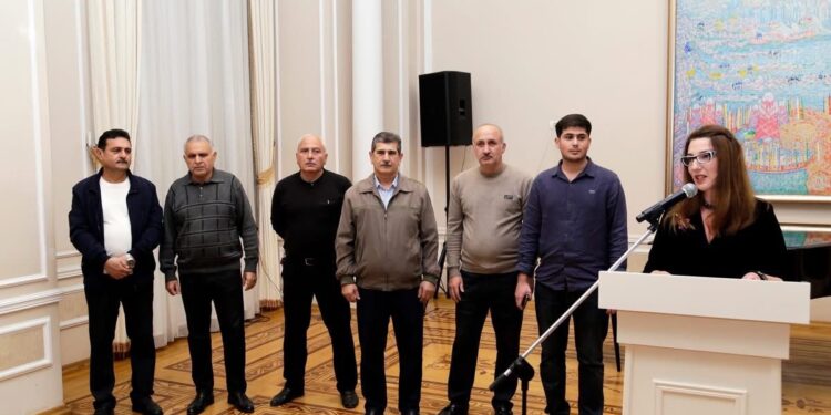 “Qələbənin Rəngləri” adlı sərginin açılıışı baş tutub