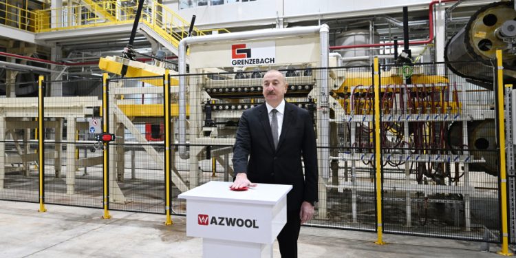 Prezident zavodun açılışında iştirak edib