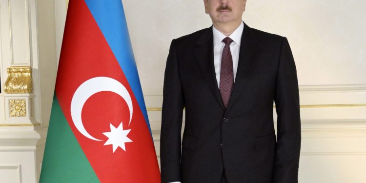 Prezident İlham Əliyev: Bu gün Azərbaycanın hər bir yerində dövlət bayrağı dalğalanır