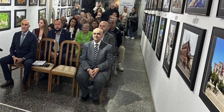 Yunanıstanda Zəfər Günü və Dövlət Bayrağı Günü qeyd olunub