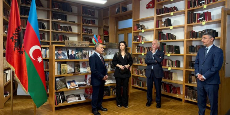 Albaniya Milli Kitabxanasında Azərbaycan Ədəbiyyatı bölməsinin açılışı olub