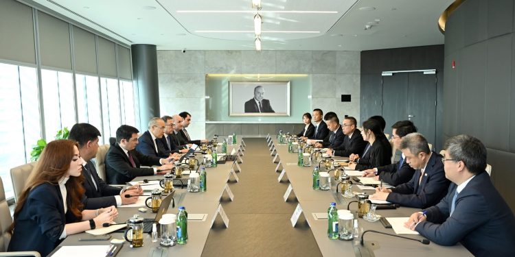 Mikayıl Cabbarov “China Datang Corporation Ltd.”nin sədri ilə görüşdü