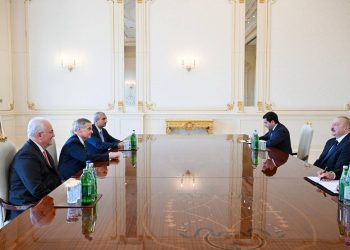 Prezident İlham Əliyev ABŞ-ın İsa Məsihin Sonuncu Gün Müqəddəsləri Kilsəsinin nümayəndə heyətini qəbul edib