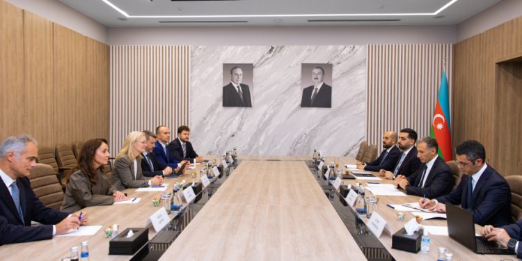 Beynəlxalq Maliyyə Korporasiyasının regional direktoru ilə Orta Dəhlizin inkişafı məsələsi müzakirə olunub