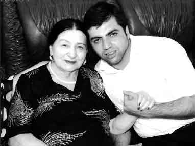 Oğlunun ölümünü 40 gün sonra bilən Şəfiqə Axundova