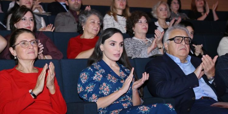 Plasido Dominqo Heydər Əliyev Mərkəzində çıxış edib