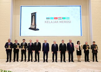 Prezident İlham Əliyev Daşkənddə “Gələcəyin İrsi” Beynəlxalq Mükafatının təqdimat mərasimində iştirak edib