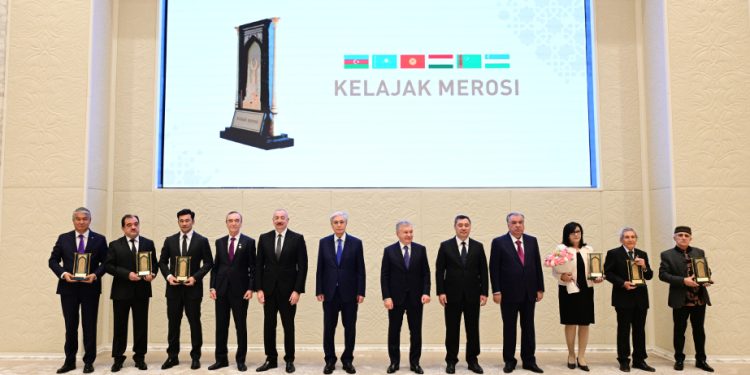 Prezident İlham Əliyev Daşkənddə “Gələcəyin İrsi” Beynəlxalq Mükafatının təqdimat mərasimində iştirak edib
