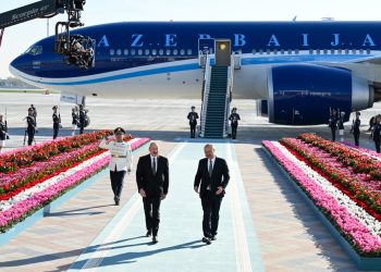 Azərbaycan Prezidenti İlham Əliyev Özbəkistana səfərə gəlib