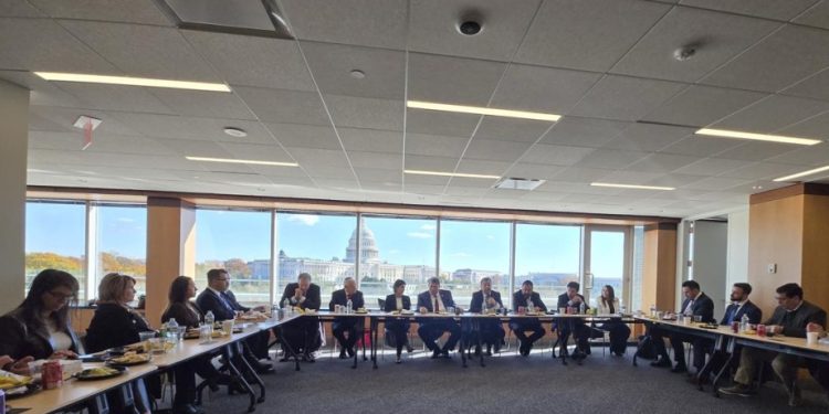 Azərbaycan nümayəndə heyəti ABŞ-da səfərdədir