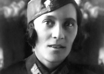 Leyla Məmmədbəyova: Yaxın Şərqdə ilk azərbaycanlı qadın təyyarəçi