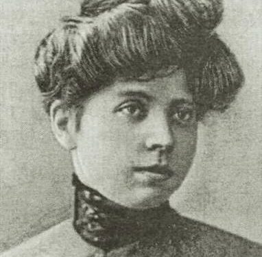 Xədicə Əlibəyova: İlk qadın redaktorumuz