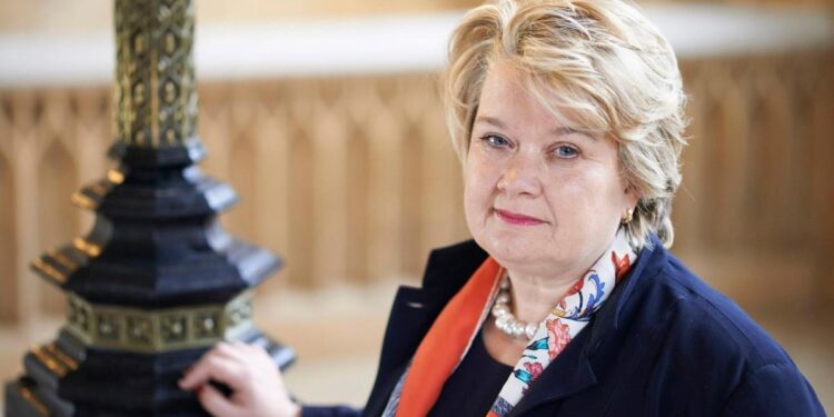 Ledi Hizer Makqreqor: “Uğurun əsas açarı ‘xeyr’ deməyi bacarmaqdır”