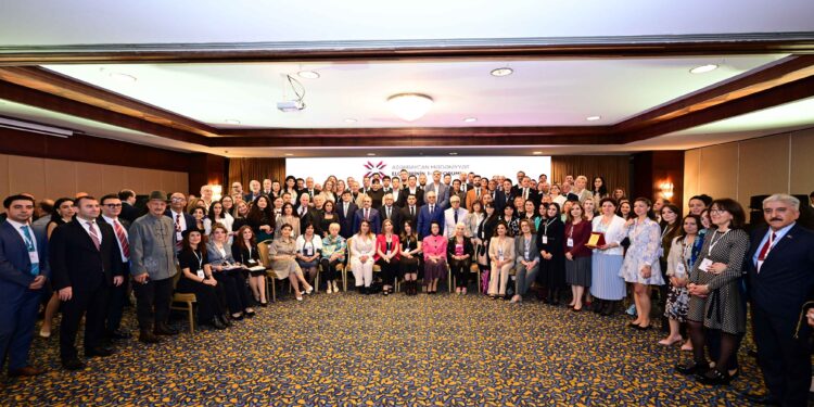 Antalyada Azərbaycan Mədəniyyət Elçilərinin I Forumunun açılışı keçirilib