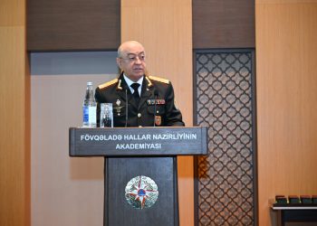 Kəmaləddin Heydərov FHN-in peşə bayramında çıxış edib