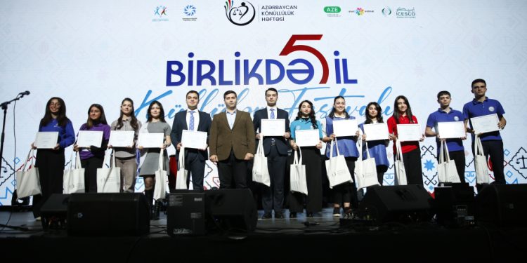 “Birlikdə 5 il” Könüllülər Festivalı başa çatıb