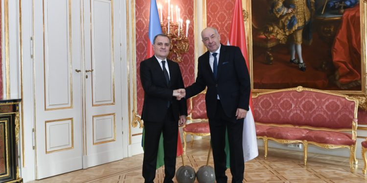 Ceyhun Bayramov Macarıstan Prezidenti ilə görüşüb
