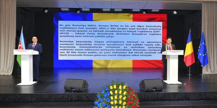 Bakıda Rumıniyanın Milli Günü qeyd edilib