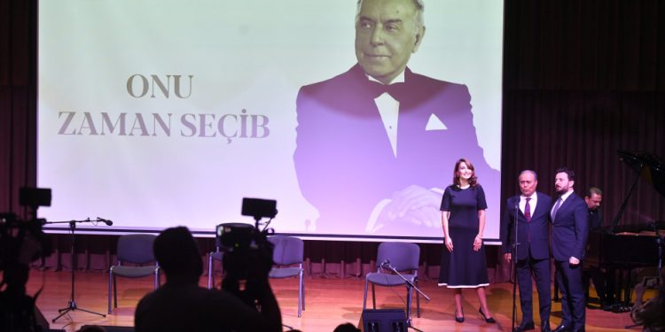 Azərbaycan Milli Konservatoriyasında Ümummilli Liderin xatirəsi anılıb
