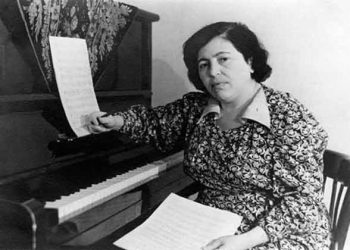Azərbaycanın ilk qadın bəstəkarı Ağabacı Rzayevanın ad günüdür