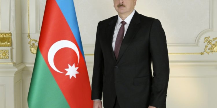 FHN-in əməkdaşlarına ali hərbi və ali xüsusi rütbələr verilib