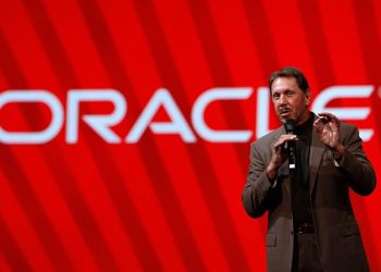 Oracle sahibi Larry Ellisonun həyat hekayəsi