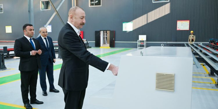 Prezident Ağdamda açılış mərasimində