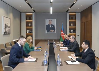 Ceyhun Bayramov Yunanıstanın səfiri ilə görüşüb