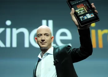 Dünyanın ən varlı adamlarından Bezos Amazonu necə yaratdı?