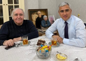 Anar Ələkbərov Ramiz Rövşəni evində ziyarət etdi