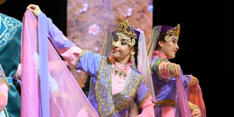 Bakıda Özbəkistanın Mədəniyyət Günləri davam edir