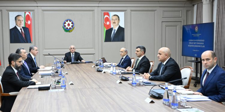 Əli Əsədovun rəhbərliyi ilə iclas keçirilib