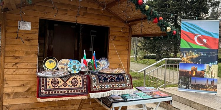 “Veliko Tırnovo Milad Bazarı” sərgisində təmsil olunmuşuq