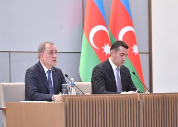 Ceyhun Bayramov mətbuat konfransı keçirib