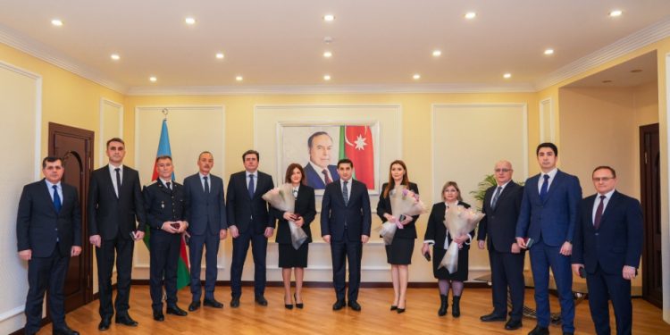 Ədliyyə naziri onları təbrik etdi