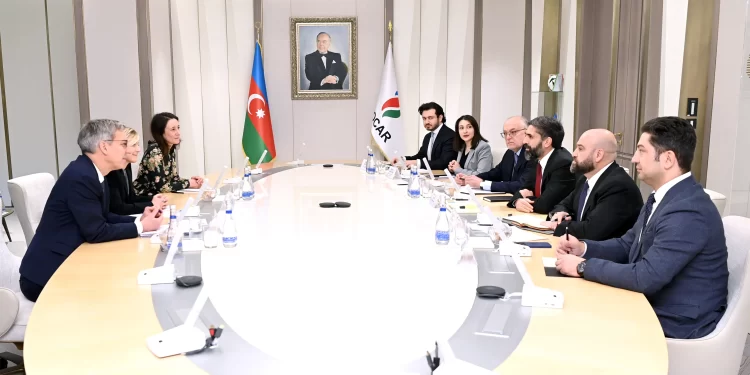 SOCAR-ın prezidenti “TotalEnergies” şirkətinin baş vitse-prezidenti ilə görüşüb