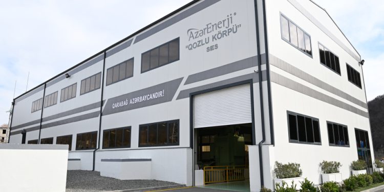 İlham Əliyev Ağdərə rayonunda “Qozlukörpü” Su Elektrik Stansiyasının açılışında iştirak edib