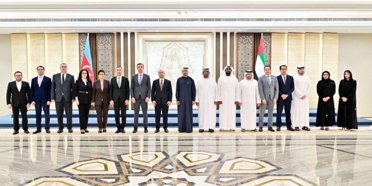 Milli Məclis Aparatının nümayəndə heyəti Birləşmiş Ərəb Əmirliklərində və Bəhreyn Krallığında səfərdə olub